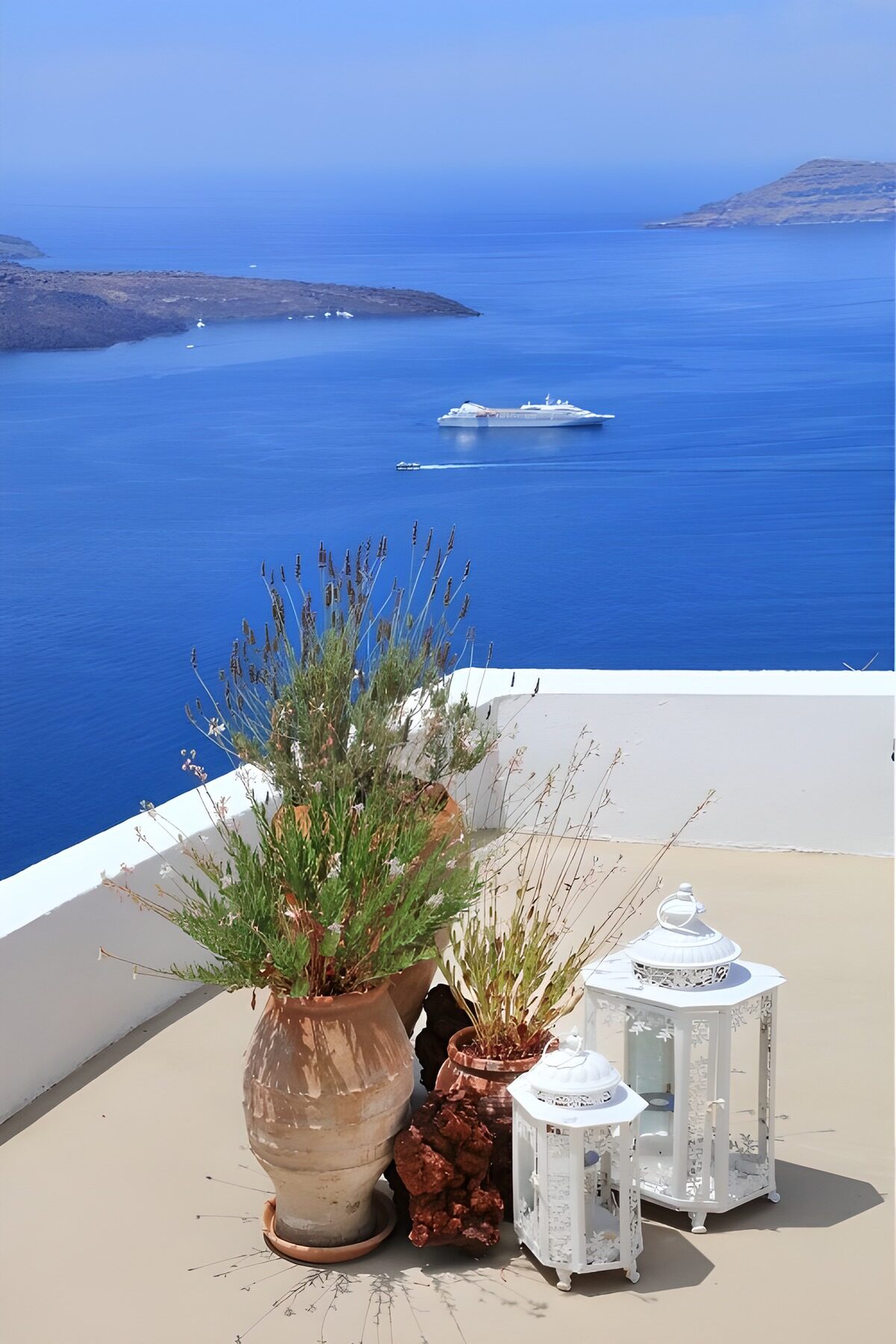 OCUK92178: Serene Seaside View with Plants