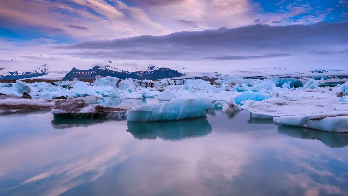 OCUK89077: Arctic Serenity at Dusk